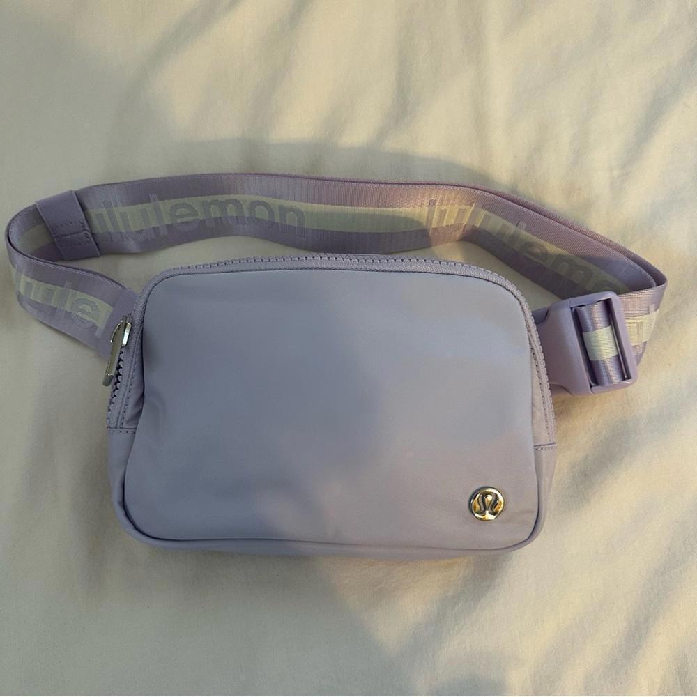 Lululemon Athletica Everywhere Belt Bag